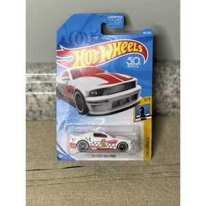 Hot Wheels '07 Ford Mustang Part of The 2018 Checkmate Series New In Package